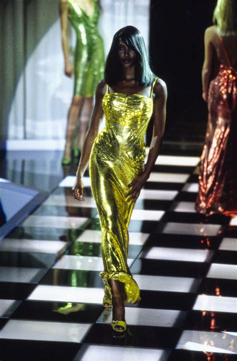 naomi claudia cindy versace|naomi campbell Versace runway.